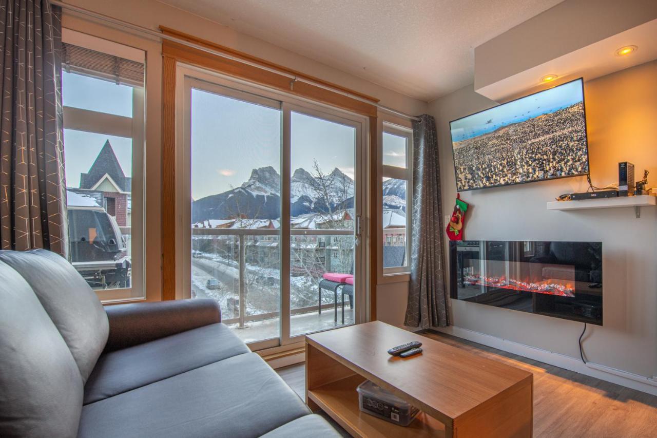 Mountain View 2 Bedroom Condo - Wt Top Floor-401 Canmore Kültér fotó