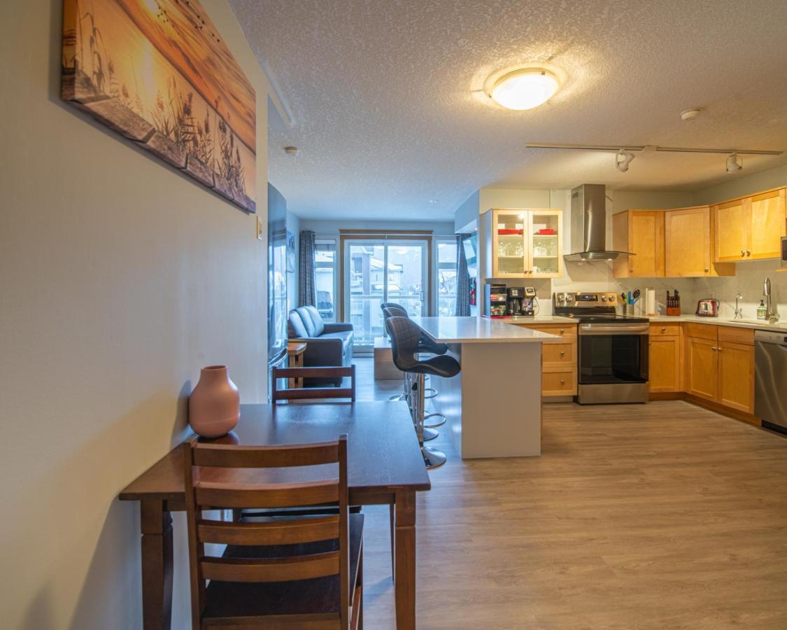 Mountain View 2 Bedroom Condo - Wt Top Floor-401 Canmore Kültér fotó