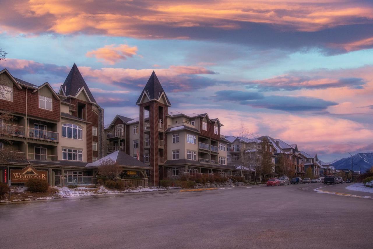 Mountain View 2 Bedroom Condo - Wt Top Floor-401 Canmore Kültér fotó