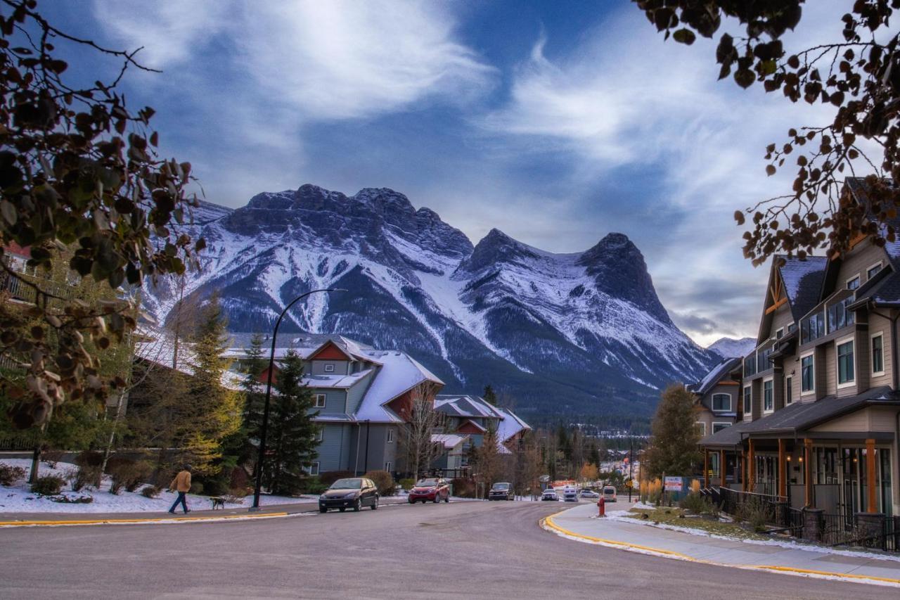 Mountain View 2 Bedroom Condo - Wt Top Floor-401 Canmore Kültér fotó